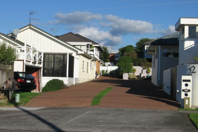 Photo of property in 1/22 Takutai Avenue, Bucklands Beach, Auckland, 2012