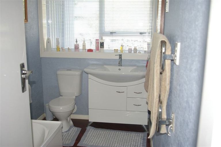 Photo of property in 11 Colina Street, Avonhead, Christchurch, 8042