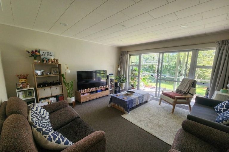 Photo of property in 4/10 Petherick Crescent, Johnsonville, Wellington, 6037
