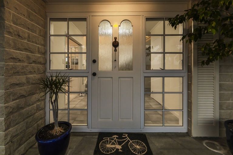 Photo of property in 81 Churchill Drive, Taradale, Napier, 4112