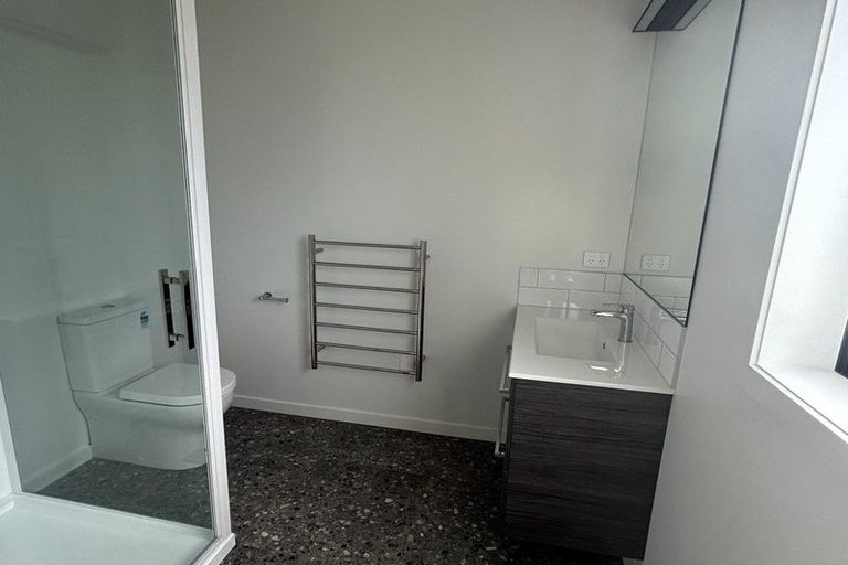 Photo of property in 71 Auckland Road, Greenmeadows, Napier, 4112