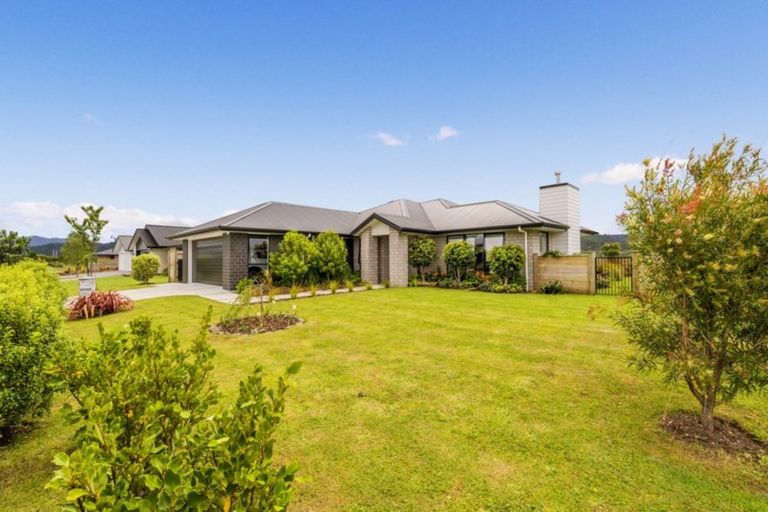 Photo of property in 24 Debenham Drive, Whitianga, 3510