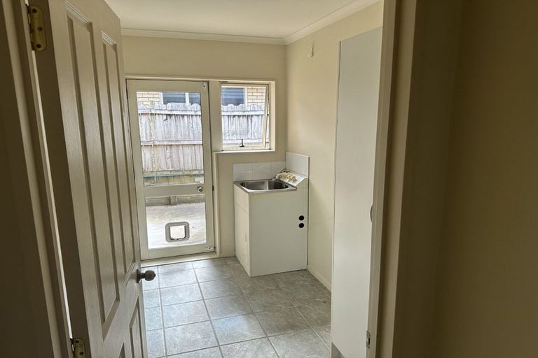 Photo of property in 6 Nakhle Place, Manurewa, Auckland, 2105