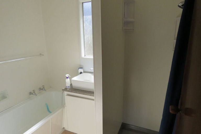 Photo of property in 16 Panorama Terrace, Queenstown, 9300