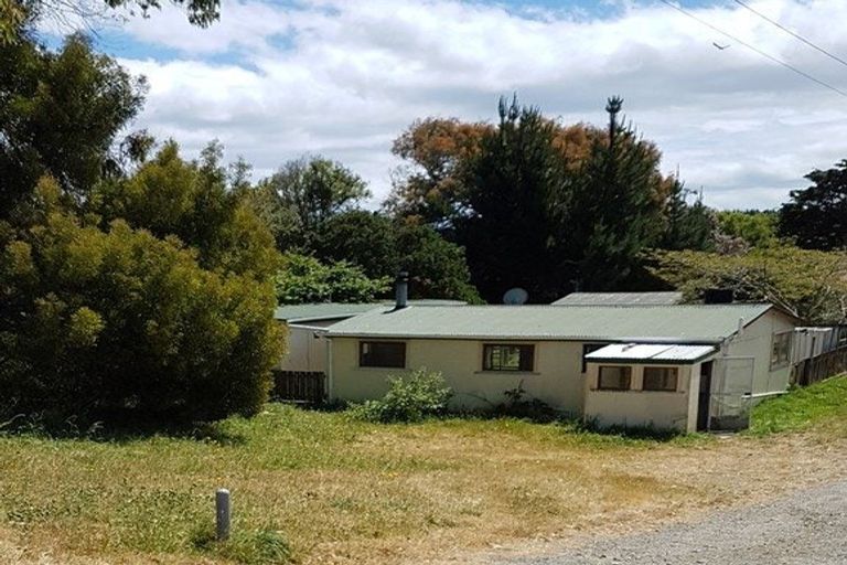 Photo of property in 860 Hokio Beach Road, Hokio Beach, Levin, 5571