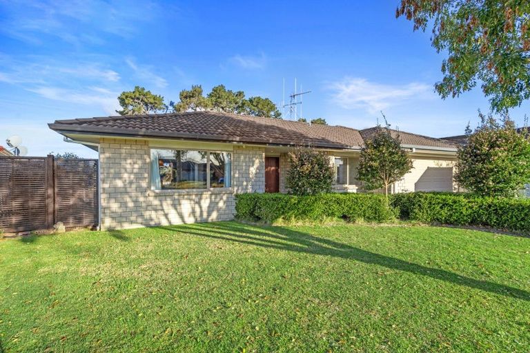 Photo of property in 30 Kereru Place, Pyes Pa, Tauranga, 3112