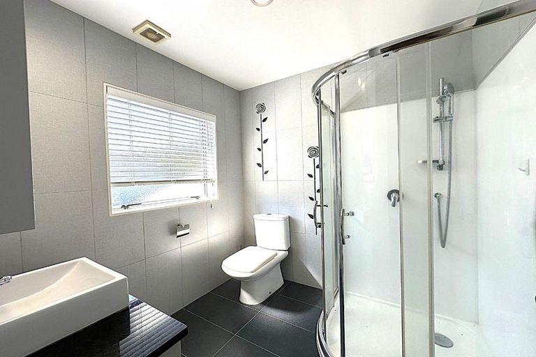 Photo of property in 9 Lucca Crescent, Flat Bush, Auckland, 2019