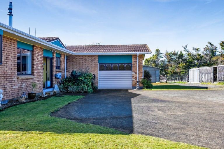 Photo of property in 1225 Egmont Road, Egmont Village, New Plymouth, 4372