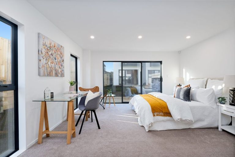 Photo of property in 62b Triangle Road, Massey, Auckland, 0614
