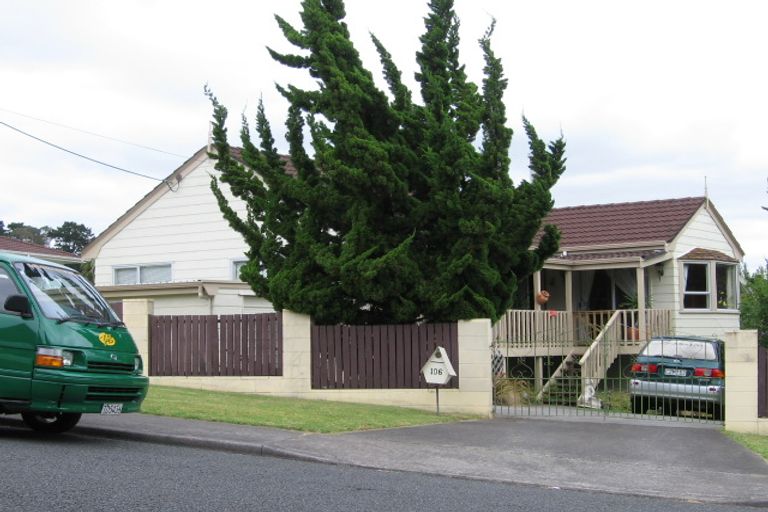 Photo of property in 106 Stanley Road, Glenfield, Auckland, 0629