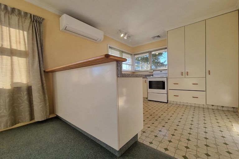 Photo of property in 12 Clouston Street, Saint Martins, Christchurch, 8022