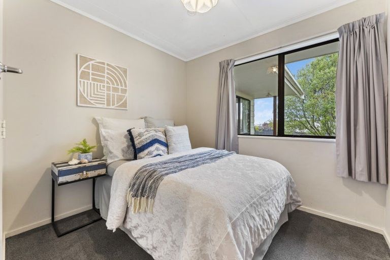 Photo of property in 72 Fraser Drive, Feilding, 4702