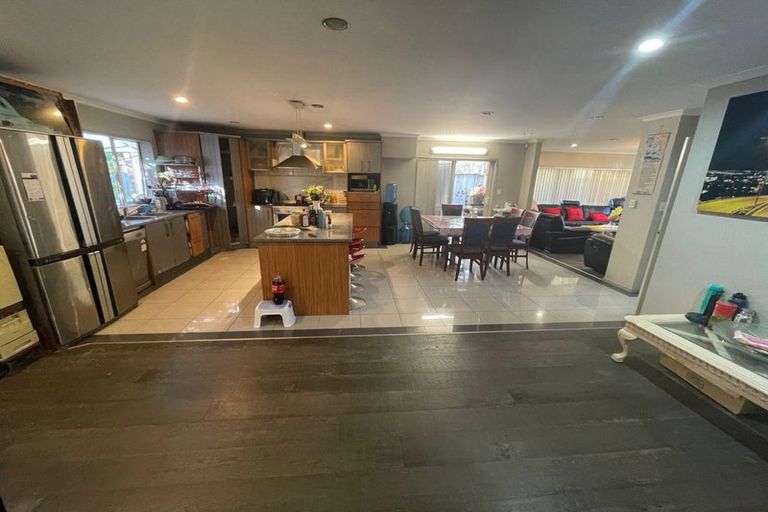 Photo of property in 10 Agapanthus Place, Flat Bush, Auckland, 2016