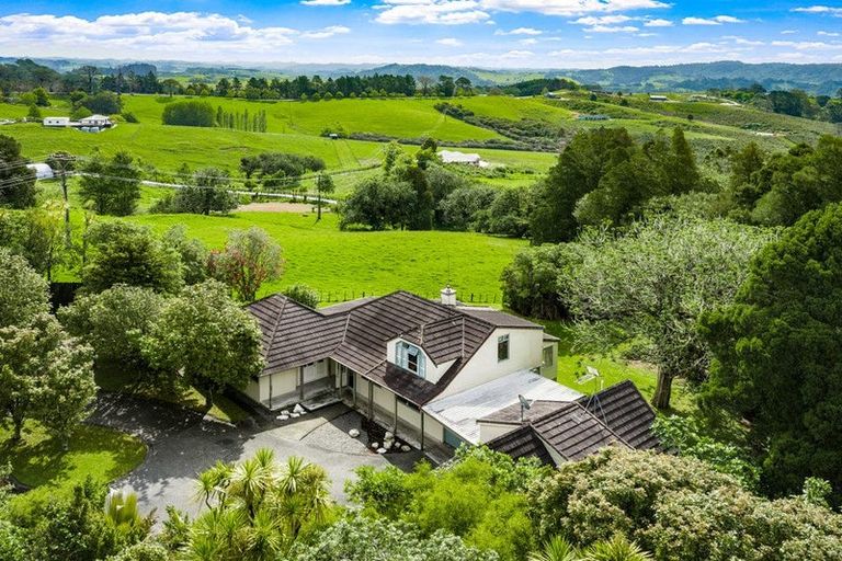 Photo of property in 224 Whitehills Road, Waitoki, Silverdale, 0994