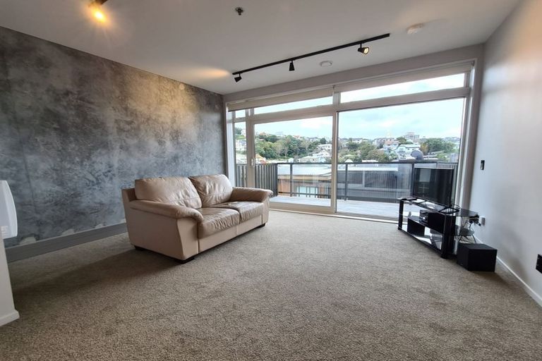 Photo of property in Vedado Apartments, 307/41u Hopper Street, Mount Cook, Wellington, 6011