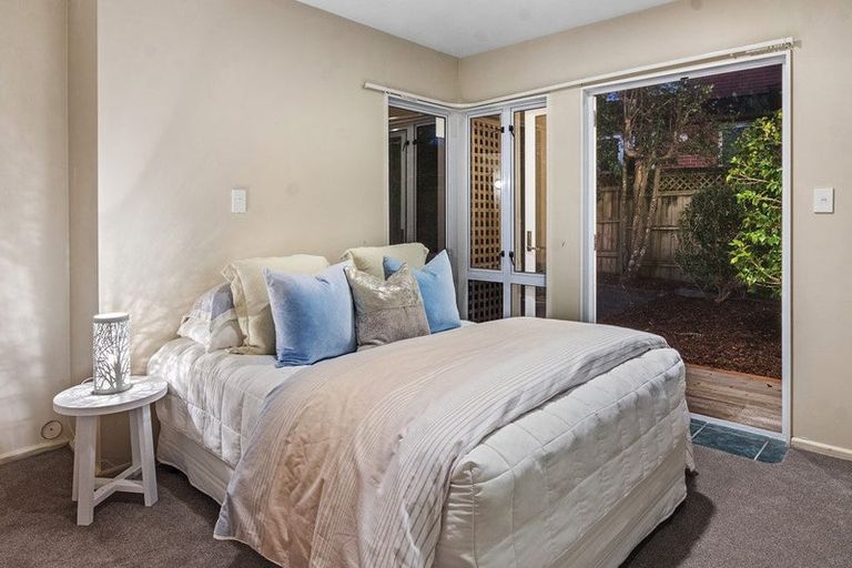 Photo of property in 2/99 Hebron Road, Waiake, Auckland, 0630