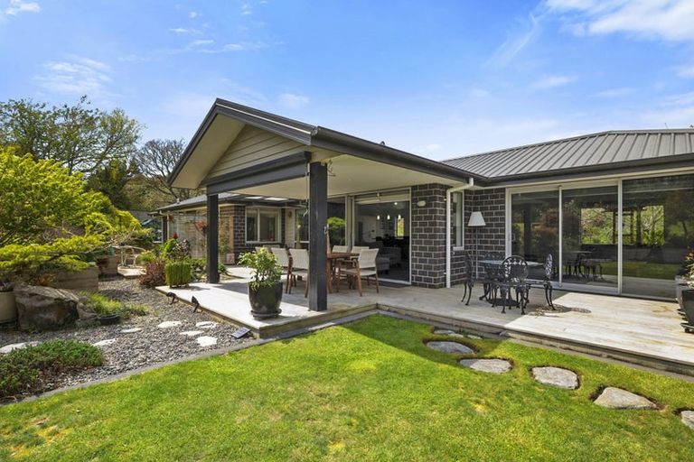 Photo of property in 572 Carrington Road, Hurworth, New Plymouth, 4371