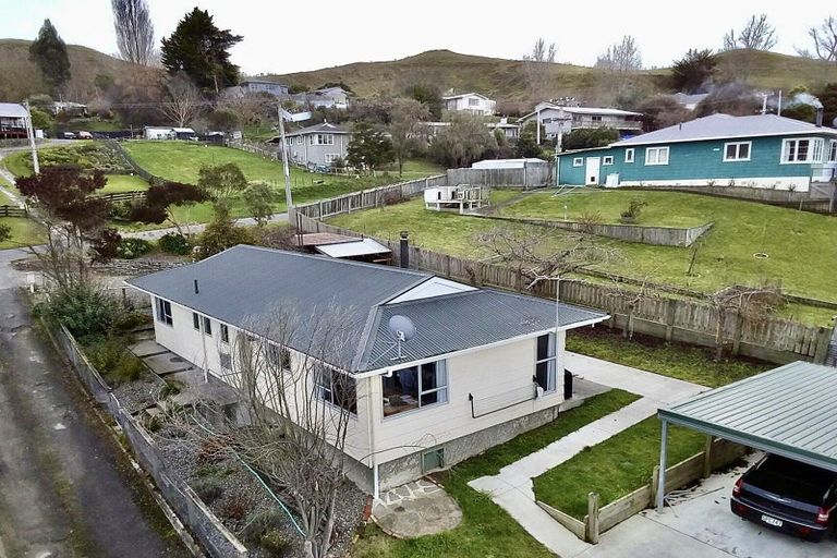 Photo of property in 12 Ruru Road, Taihape, 4720