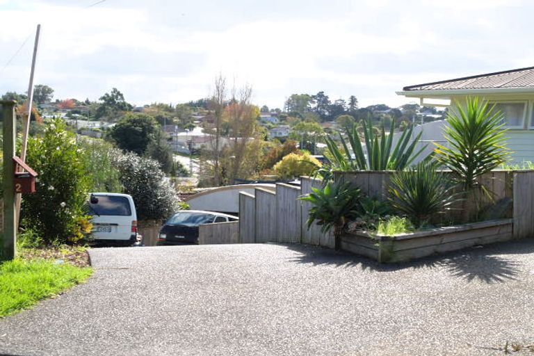 Photo of property in 2 Salas Place, Howick, Auckland, 2010