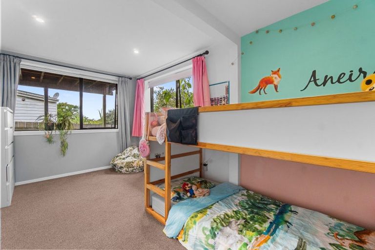 Photo of property in 3/80 Onewa Road, Northcote Point, Auckland, 0627