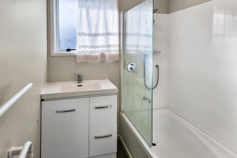 Photo of property in 43b Mcparland Street, Ebdentown, Upper Hutt, 5018