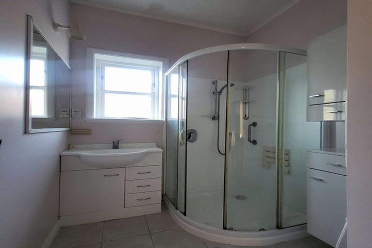 Photo of property in 95 Riverside Drive, Waiwhetu, Lower Hutt, 5010