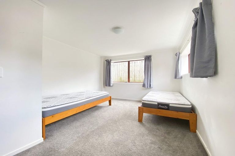 Photo of property in 134 Colwill Road, Massey, Auckland, 0614