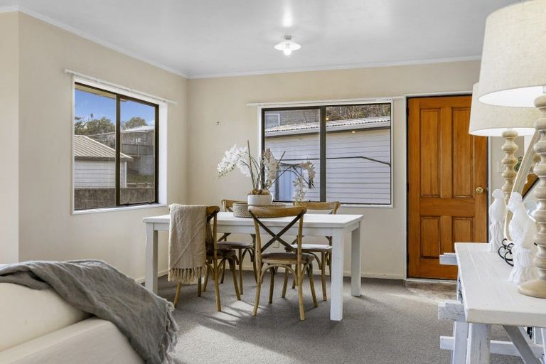 Photo of property in 33 Sunset Street, Hilltop, Taupo, 3330