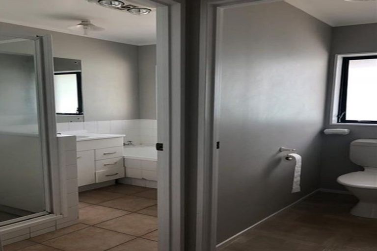 Photo of property in 52 Browns Road, Manurewa, Auckland, 2102