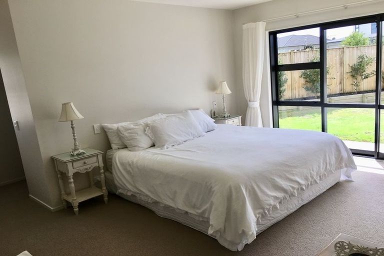 Photo of property in 1 Breton Road, Karaka, Papakura, 2113