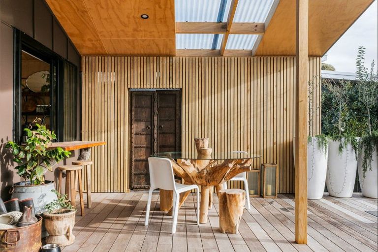 Photo of property in 22 Moana Road, Okitu, Gisborne, 4010
