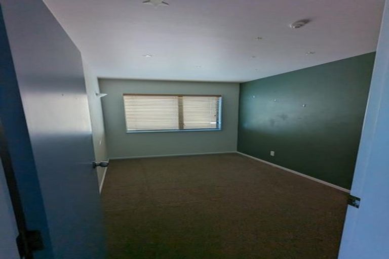 Photo of property in 1e/25 Maclean Street, Paraparaumu Beach, Paraparaumu, 5032