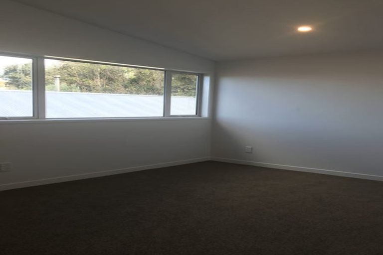 Photo of property in 10/74u Derwent Street, Island Bay, Wellington, 6023