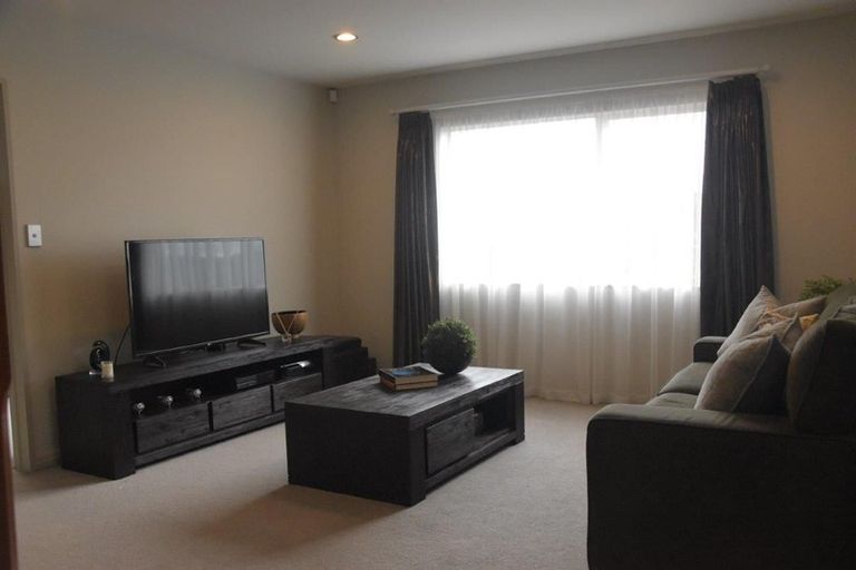 Photo of property in 85 Laurel Oak Drive, Schnapper Rock, Auckland, 0632