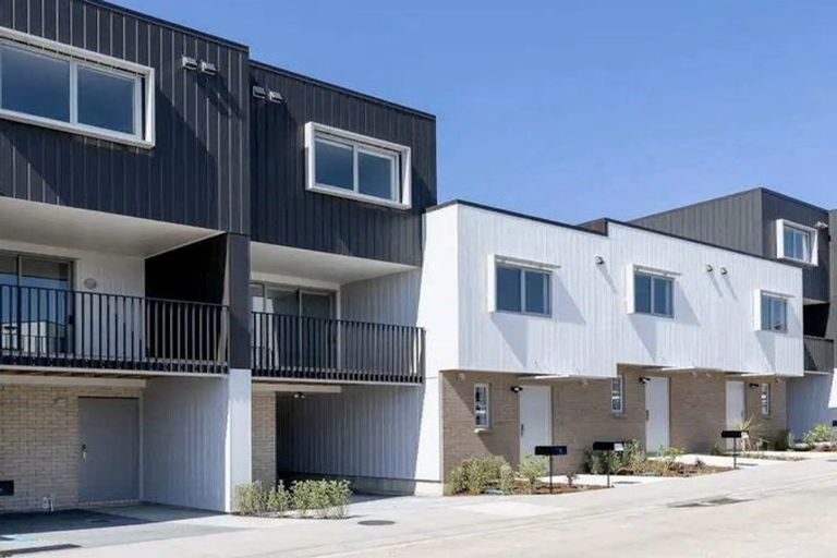 Photo of property in 39 Ngae Place, Mangere East, Auckland, 2024