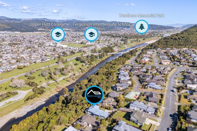 Photo of property in 13a Riverstone Drive, Riverstone Terraces, Upper Hutt, 5018