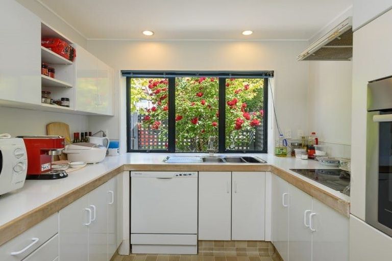 Photo of property in 13/14u Harriett Street, Thorndon, Wellington, 6011