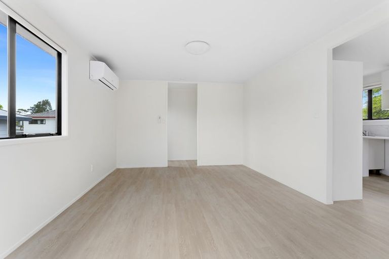 Photo of property in 2/73 Luanda Drive, Ranui, Auckland, 0612