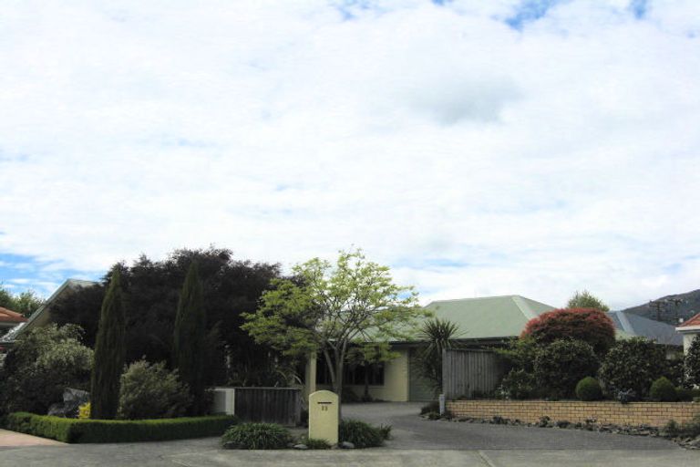 Photo of property in 11 Fell Place, Stoke, Nelson, 7011