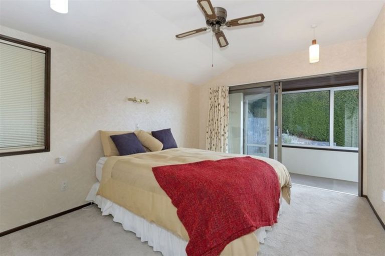 Photo of property in 2 Glenview Terrace, Saint Martins, Christchurch, 8022