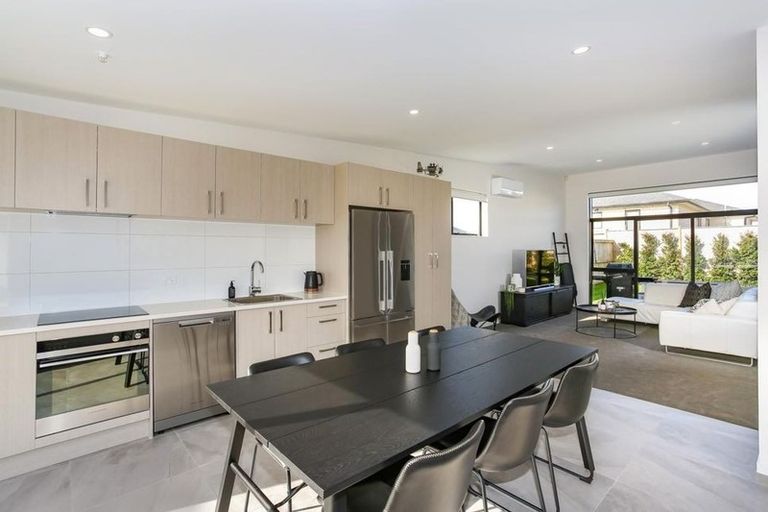 Photo of property in 12 Park Chester Road, Pukekohe, 2120