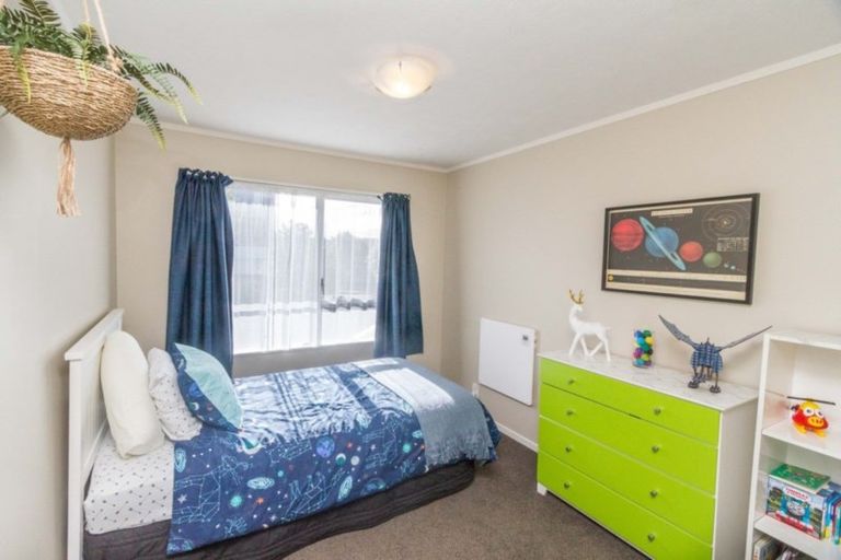 Photo of property in 33 Thimble Lane, Whitby, Porirua, 5024