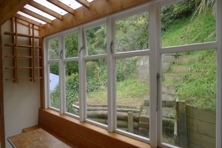 Photo of property in 85 Todman Street, Brooklyn, Wellington, 6021