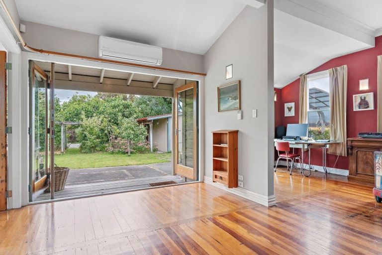 Photo of property in 60 Naples Street, Martinborough, 5711