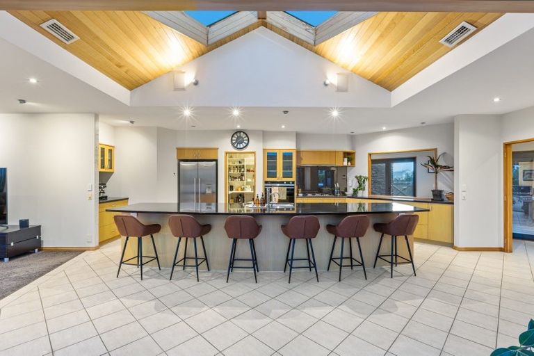Photo of property in 115 Grand Drive, Orewa, 0931