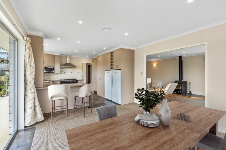 Photo of property in 10 Kilgour Street, Waihola, Milton, 9073