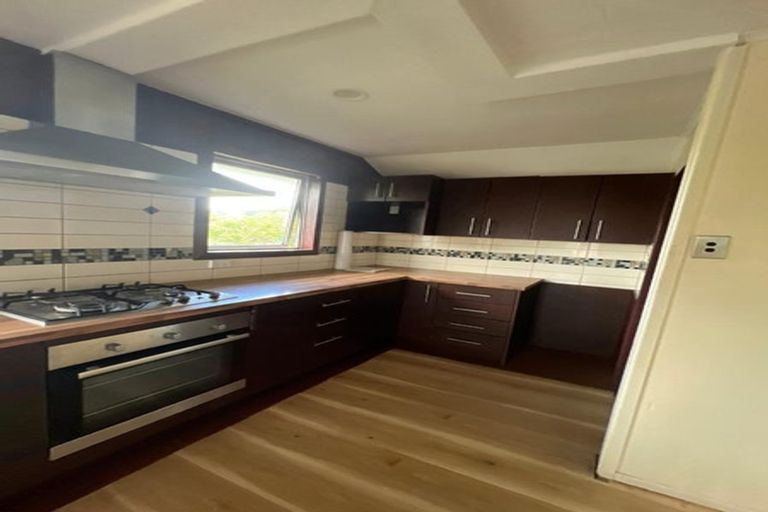 Photo of property in 12 Nicola Place, Mangere, Auckland, 2022