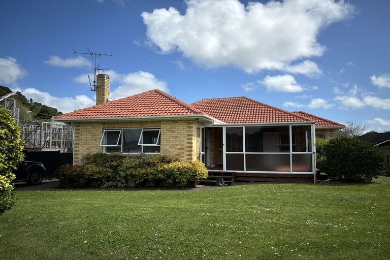 Photo of property in 6 Valley Road, Pukekohe, 2120