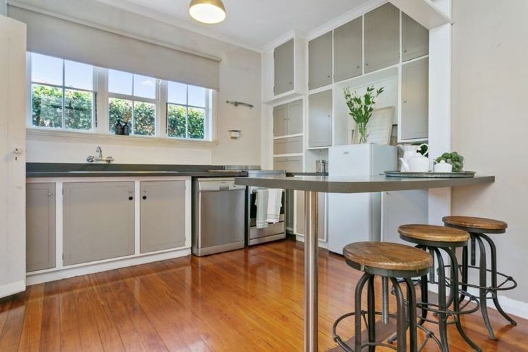 Photo of property in 23 Grosvenor Street, Cambridge, 3434