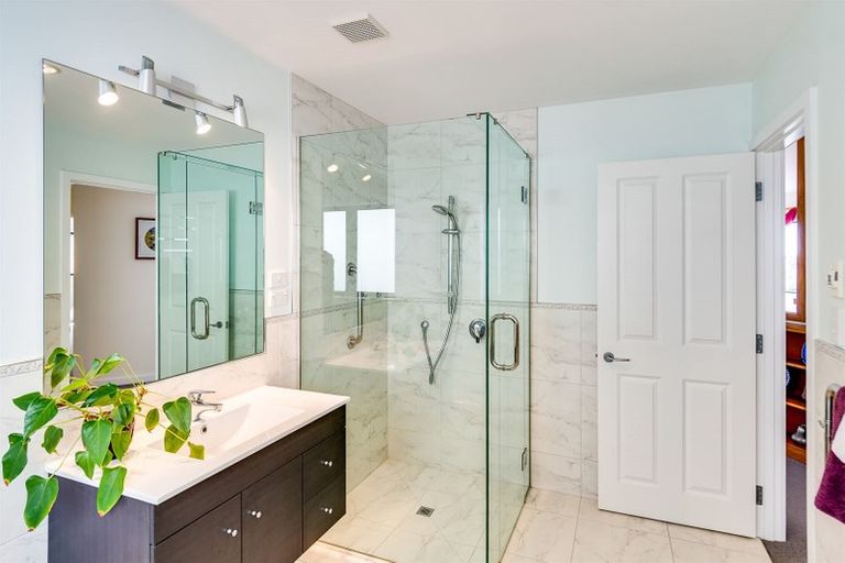 Photo of property in 75 Hetley Crescent, Taradale, Napier, 4112